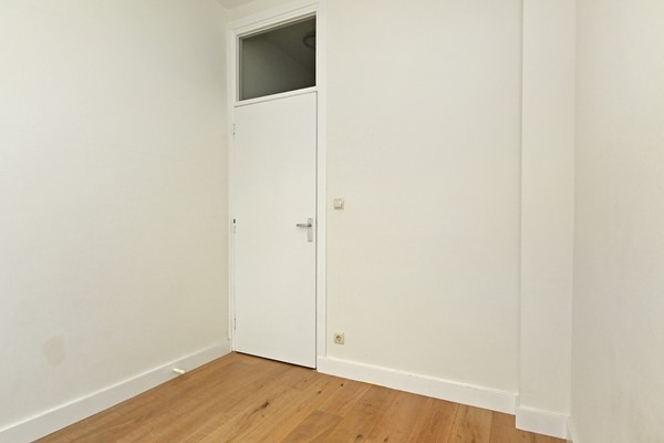 Medium property photo - Van Musschenbroekstraat 143, 2522 AL Den Haag